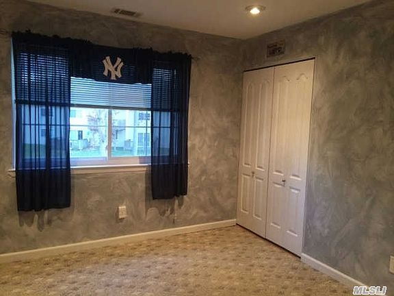 5th image of 216 Lake Pointe Cir #216