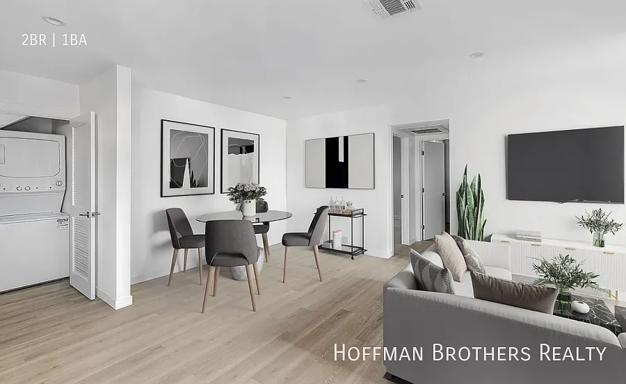 233 Rosemont Ave Los Angeles, CA 90026 — Photo 2