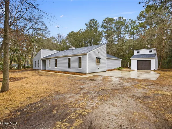 214 Shore Point Drive, Wilmington, NC 28411