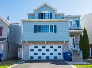 2813 142nd Pl, Blue Island, IL 60406