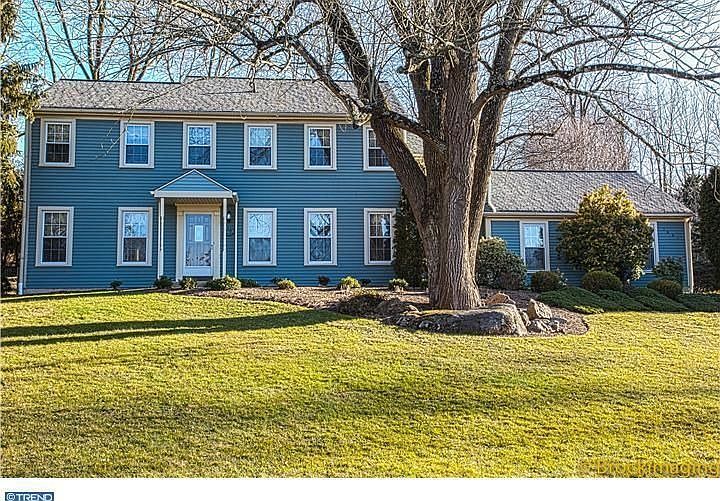 For Sale: 1001 Gwilym Cir, Berwyn, PA 19312