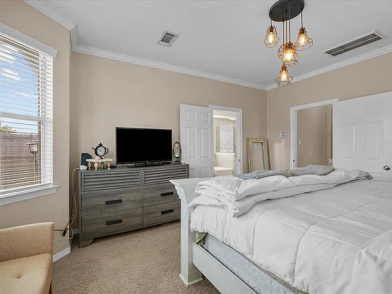 2875 Torano Cir — Photo 16