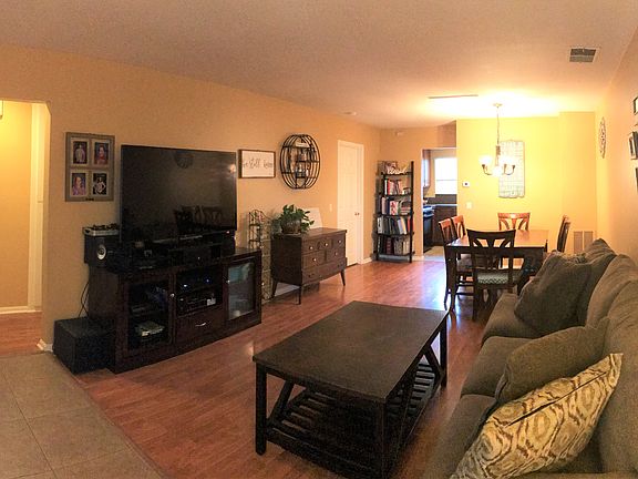 2nd image of 865 Loganberry Ct