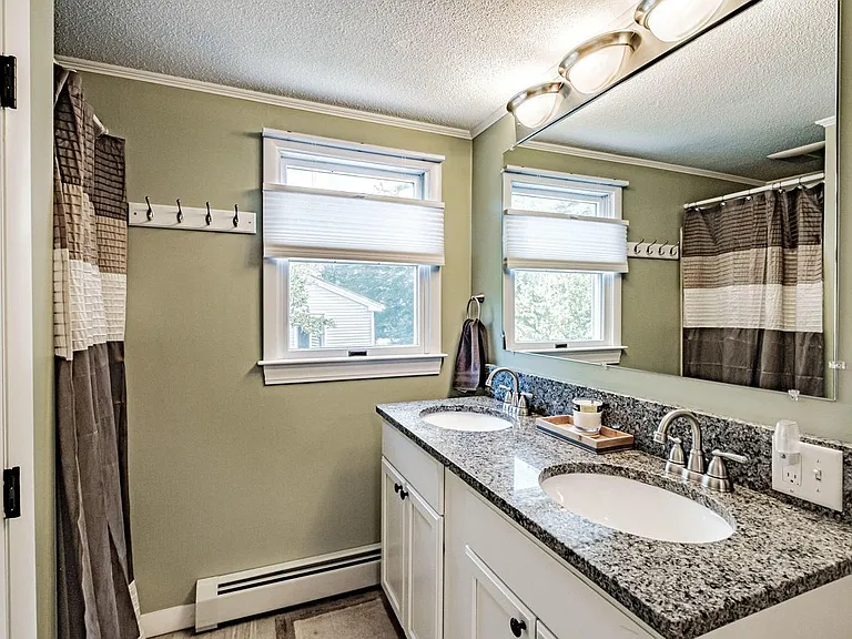 169 Holm Ave — Photo 21