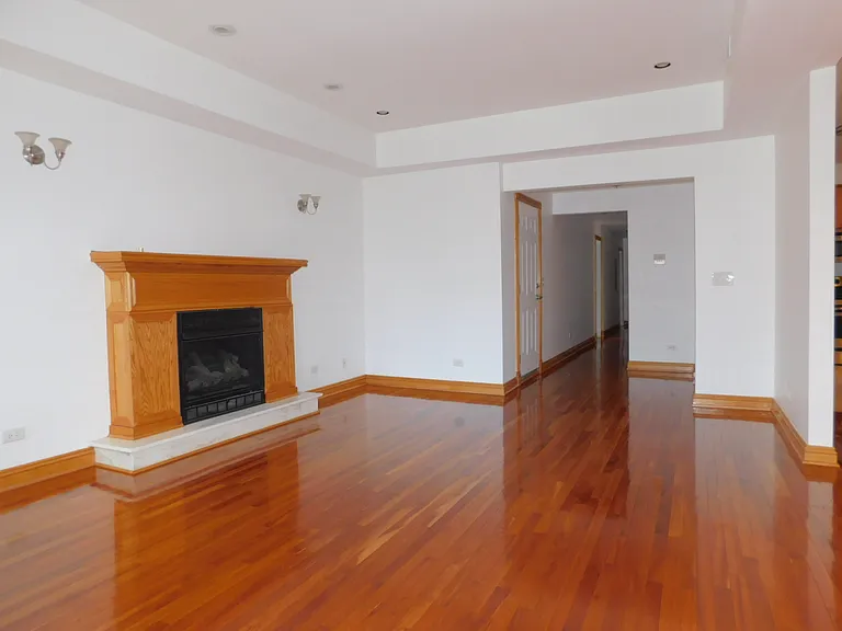 852 Ridge Ave #6 — Photo 2