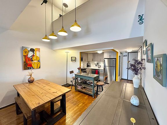 3rd image of 10 Jones St APT 4C
