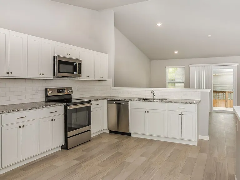 3866 Watertown Dr — Photo 3