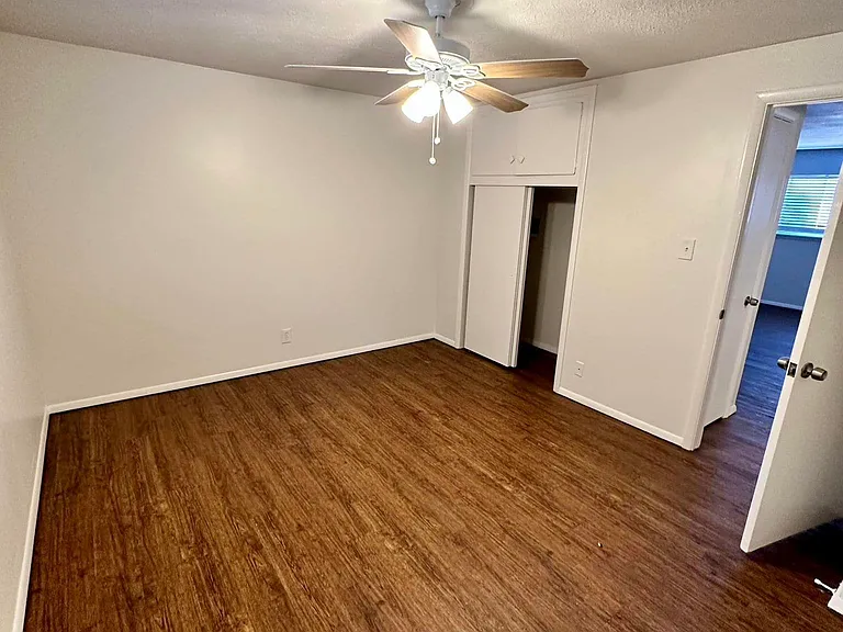 1220 S Rockford Ave #M — Photo 6