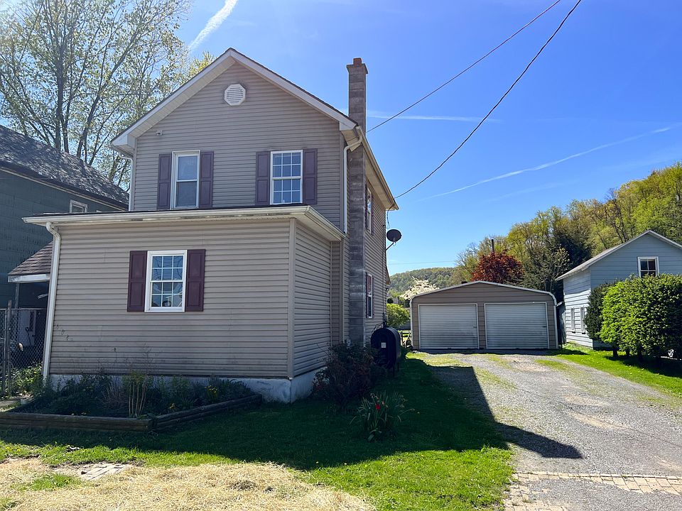 1st image of 604 Anderson St