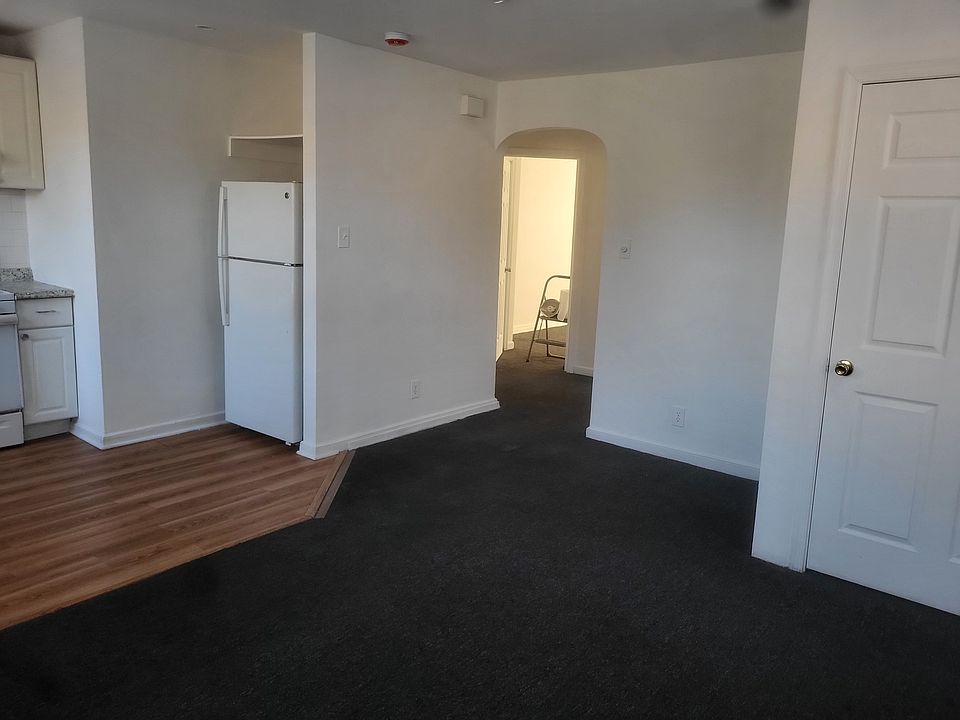 Kitchen & Living Room