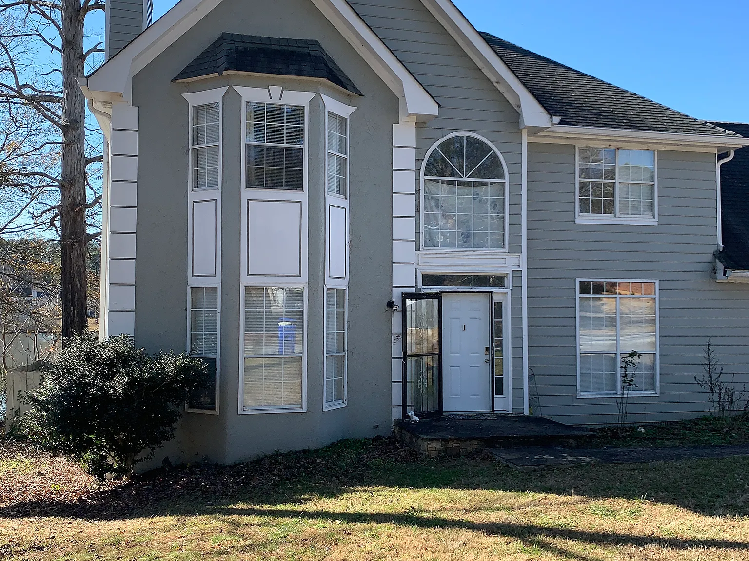 661 Woodstone Rd — Photo 2