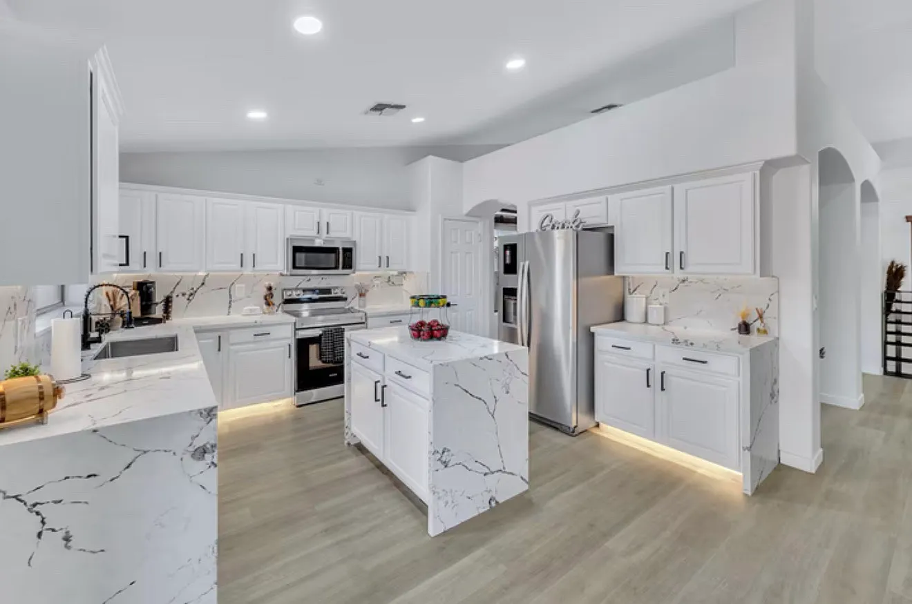 3 bed, 2.5 bath, 1828 sqft, $3,999 — Photo 4