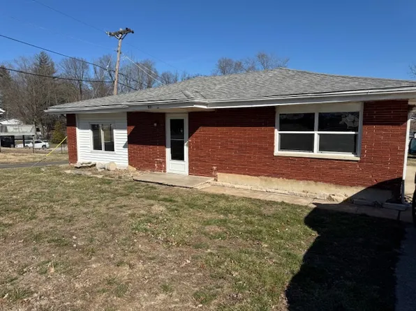 921 N Stanley Rd, Cottage Hills, IL 62018