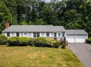 80 Knollwood Rd, Farmington, CT 06032