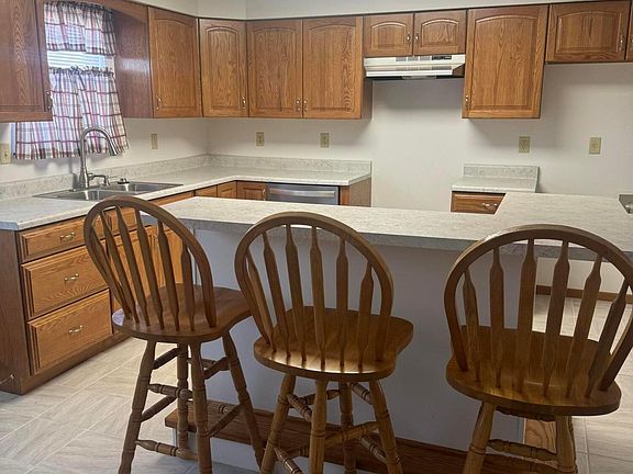 5th image of 1366 Montego Dr