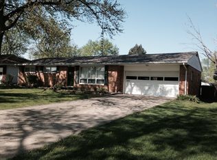 907 N Maple St, Normal, IL 61761