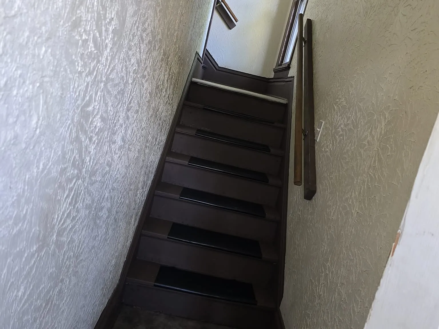 2 bed, $900 — Photo 1