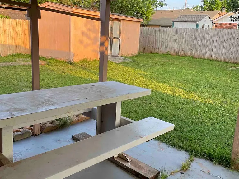 2608 Summerfield Dr — Photo 12