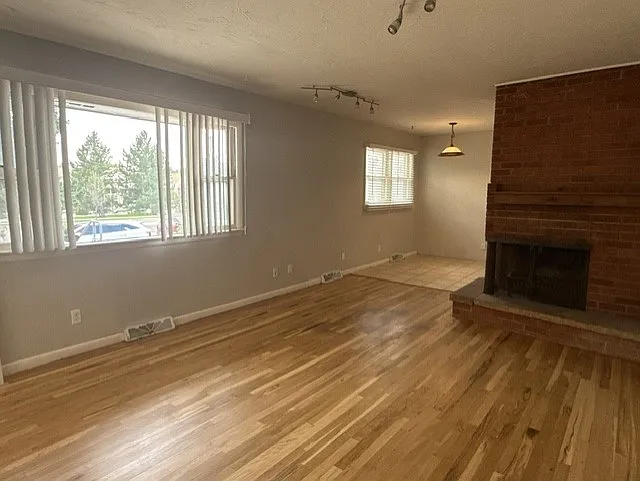 1234 W Prospect Rd — Photo 6