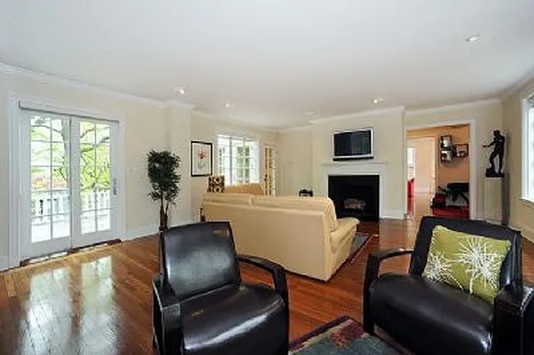 Sold by Trebach Realty | media 27