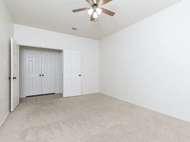 4902 Selenite Ct — Photo 14
