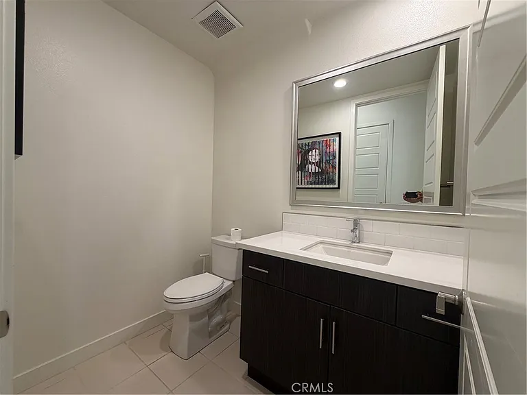 802 Beacon — Photo 13