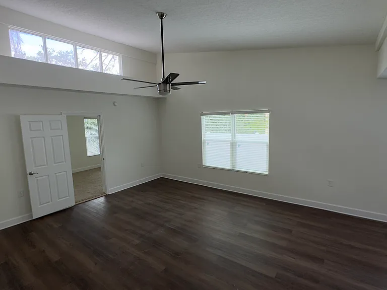 2223 W Harbor Dr S — Photo 6