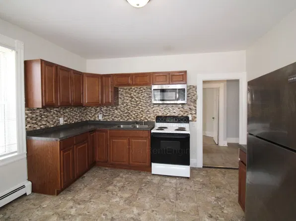 253 1st Nh Tpke, Northwood, NH