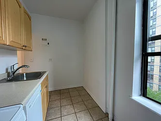 Rented by HOLTON REAL ESTATE INC.