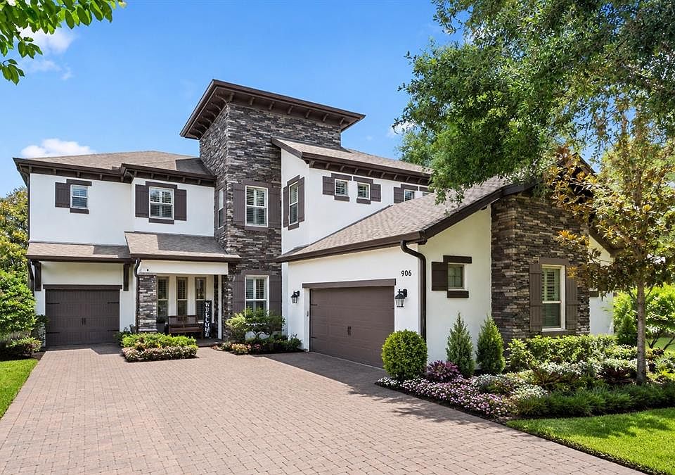 1st image of 906 Sherbourne Cir