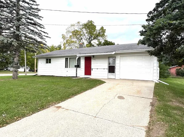 108 W 2nd St, Friendship, WI 53934