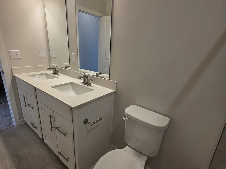 8 Weldon Way — Photo 36