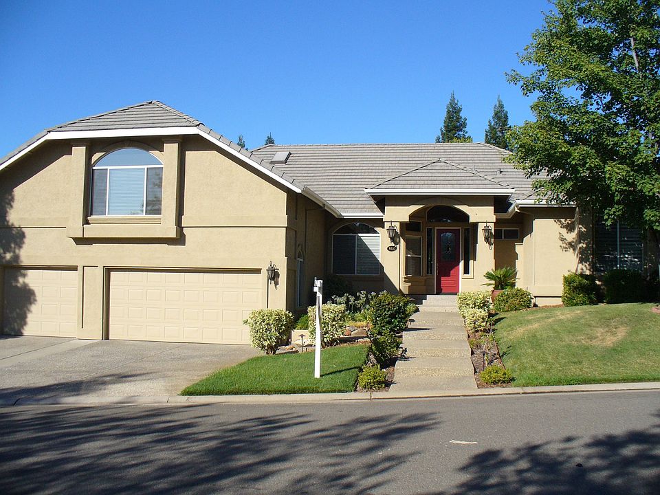 Beautiful FULL Custom Home