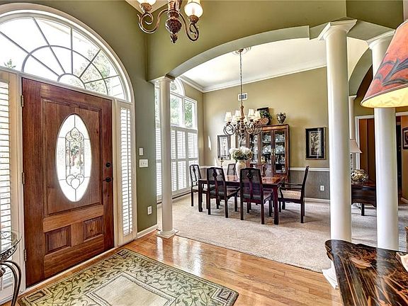 4th image of 1695 Lake Heights Cir