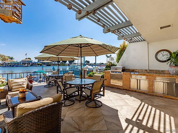 4th image of 33 Antigua Ct