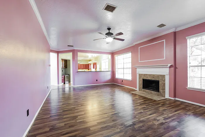 4 bed, 2.5 bath, 3000 sqft, $2,545 — Photo 4
