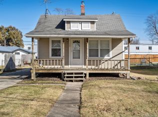 19 Eastman St, Mount Clemens, MI 48043
