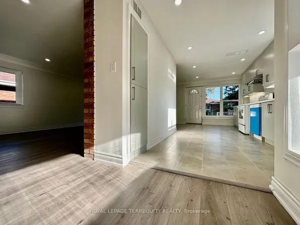 21 Janet Blvd, Toronto, ON M1R 1H5