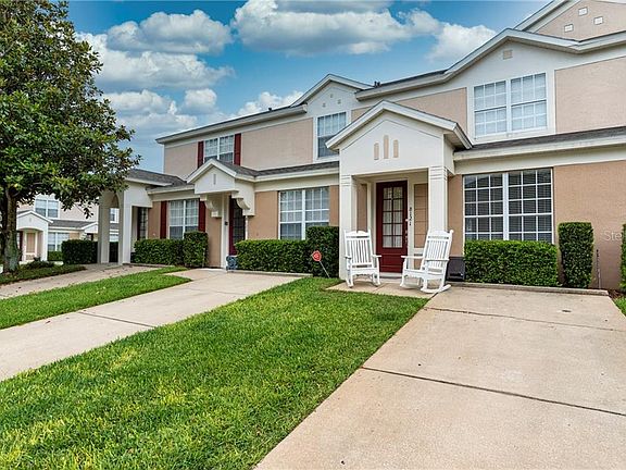2nd image of 8121 Princess Palm Ln