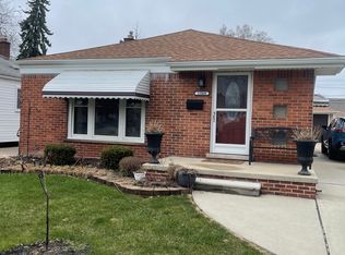 15860 Hanover St, Allen Park, MI 48101