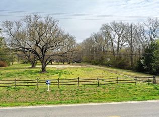 1073 Shillelagh Rd, Chesapeake, VA 23323