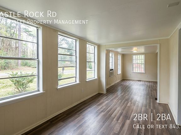 5th image of 104 Castle Rock Rd