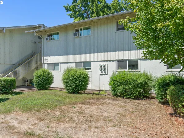 2170 W 15th Ct, Eugene, OR 97402