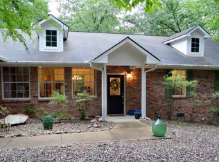 480 Branding Iron Ln, Holly Lake Ranch, TX 75765