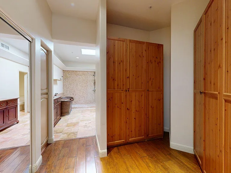 8100 E Camelback Rd #39 — Photo 18