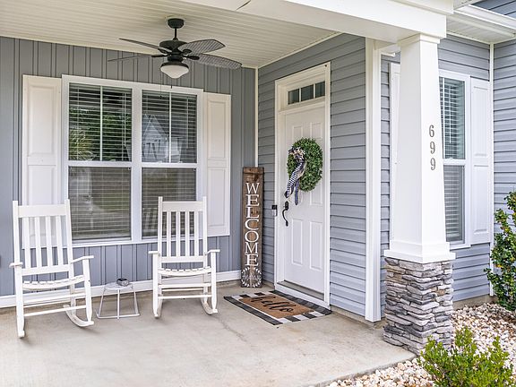 4th image of 699 Heartwood Drive