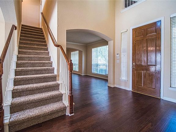 2nd image of 5609 White Pine Dr