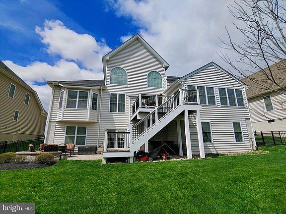 4th image of 4617 Hull Dr