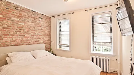 Rented by Park Property Advisors