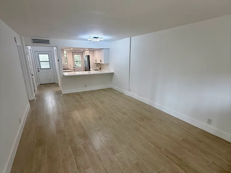 1333 E Hallandale Beach Blvd #326 — Photo 7
